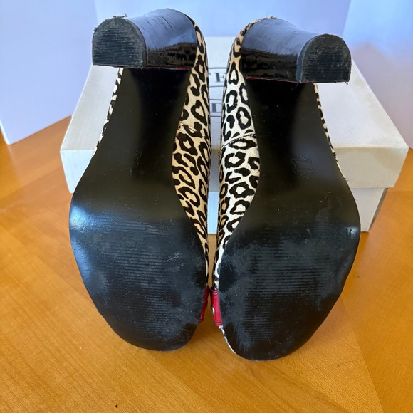 Steve Madden Mindyy Pumps Cheetah Calf Hair Red Buckle Size 10 Leopard Heel - Picture 16 of 16